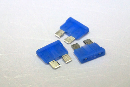 32V 15A Fast-Acting Automotive Blade Fuse - Single